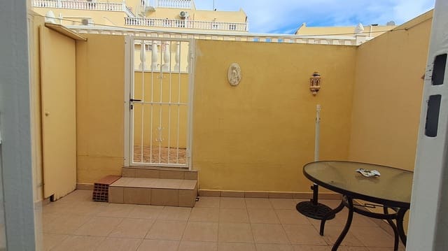 2 soverom Hus til salgs i Blue Lagoon med svømmebasseng - € 159 000 (Ref: 9726977)