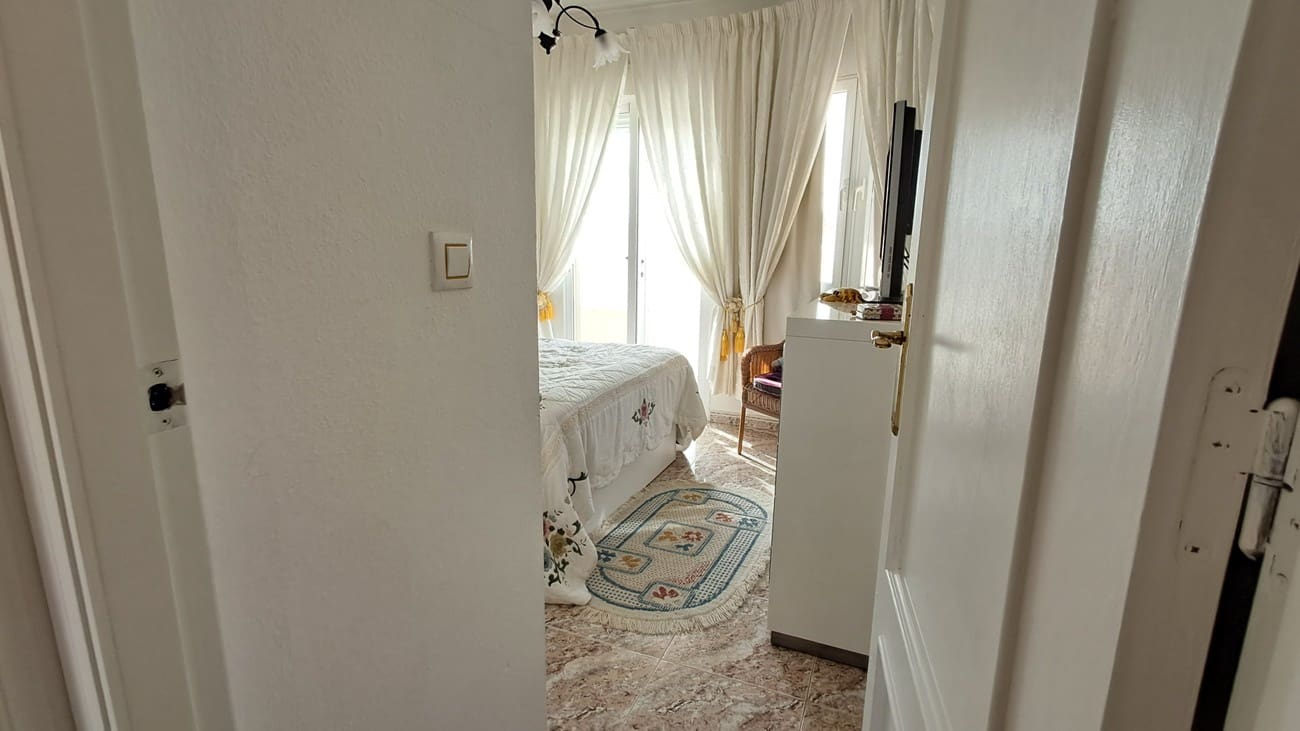 2 soverom Hus til salgs i Blue Lagoon med svømmebasseng - € 159 000 (Ref: 9726977)