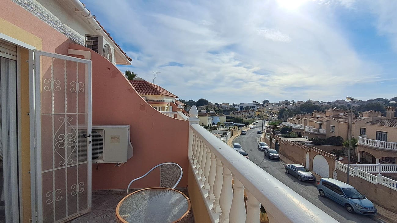 2 soverom Hus til salgs i Blue Lagoon med svømmebasseng - € 159 000 (Ref: 9726977)