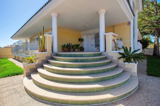 5 sovrum Villa till salu i El Chaparral - La Siesta - La Torreta, Torrevieja med pool garage - 780 000 € (Ref: 9726981)