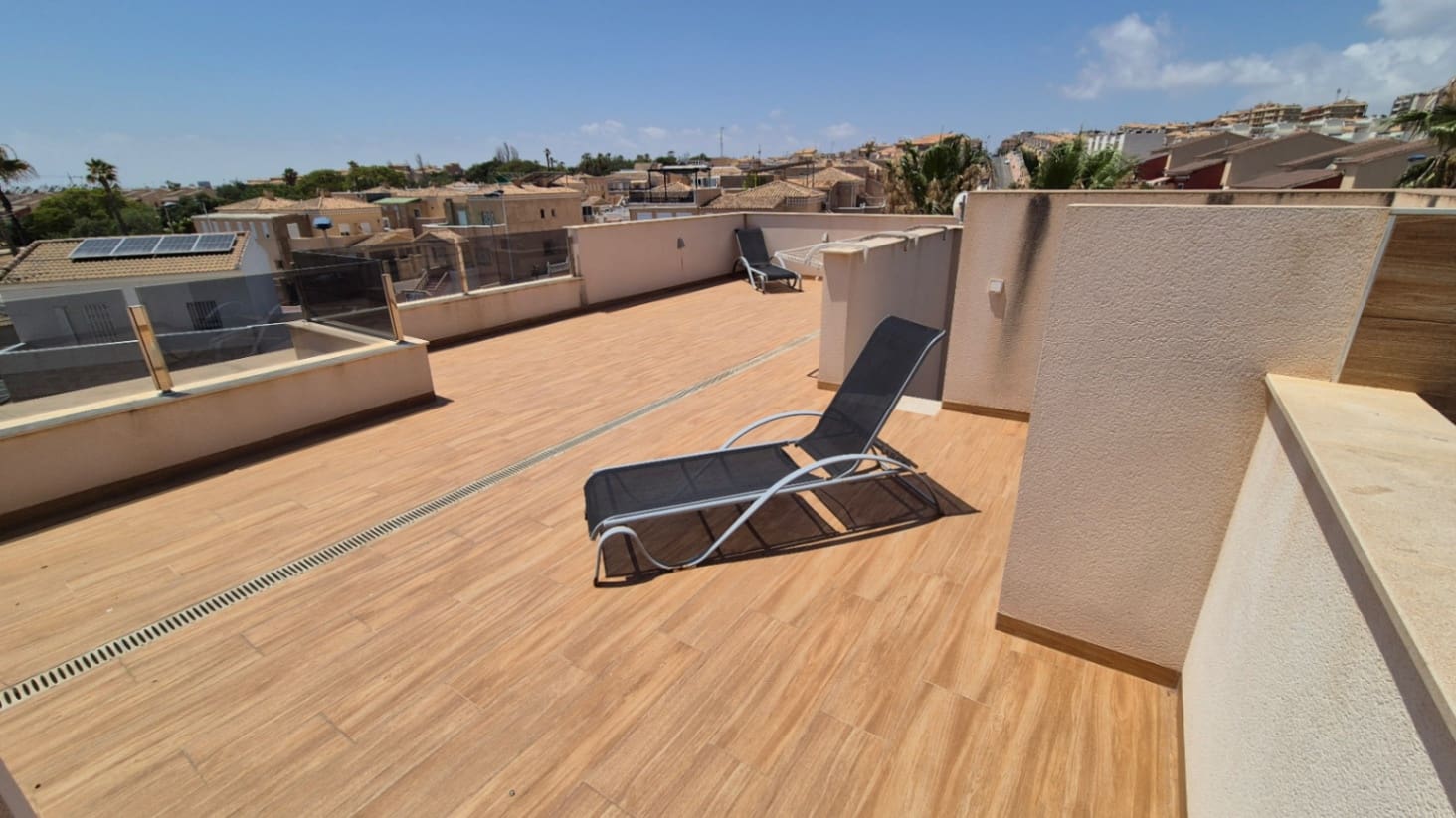 4 slaapkamer Villa te koop in Torrevieja met zwembad garage - € 785.000 (Ref: 9726987)