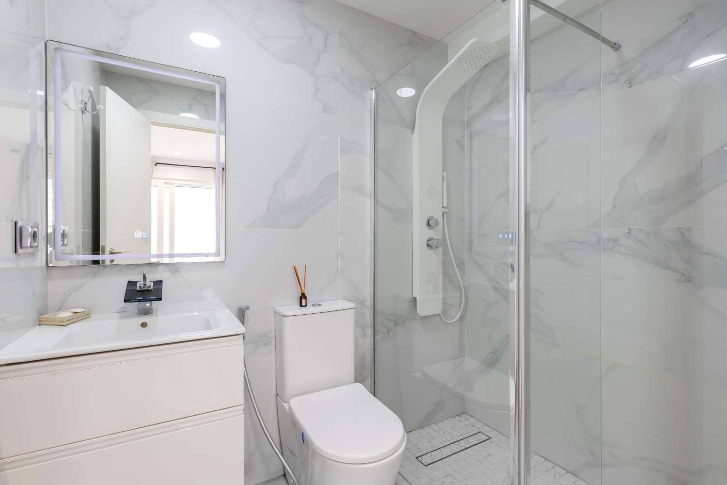 Bungalow de 2 habitaciones en Orihuela en venta - 175.000 € (Ref: 9726995)