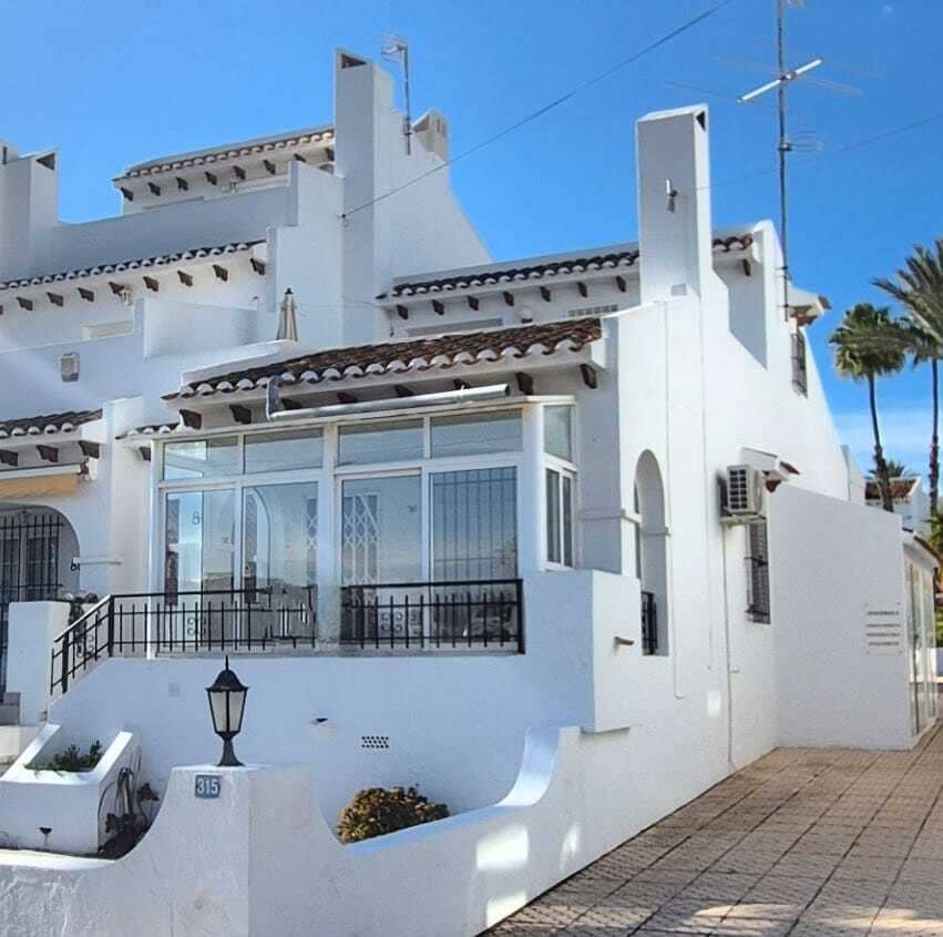 3 sypialnia Dom na sprzedaż w Villamartin z basenem garażem - 229 950 € (Ref: 9726997)