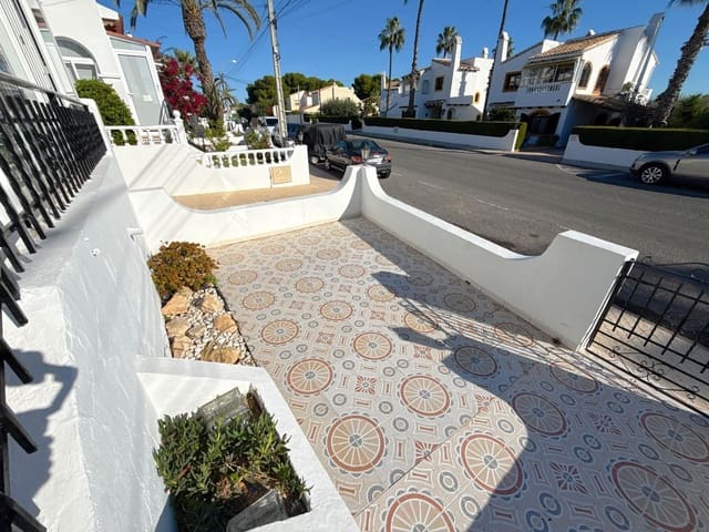 3 sypialnia Dom na sprzedaż w Villamartin, Orihuela z basenem garażem - 229 950 € (Ref: 9726997)