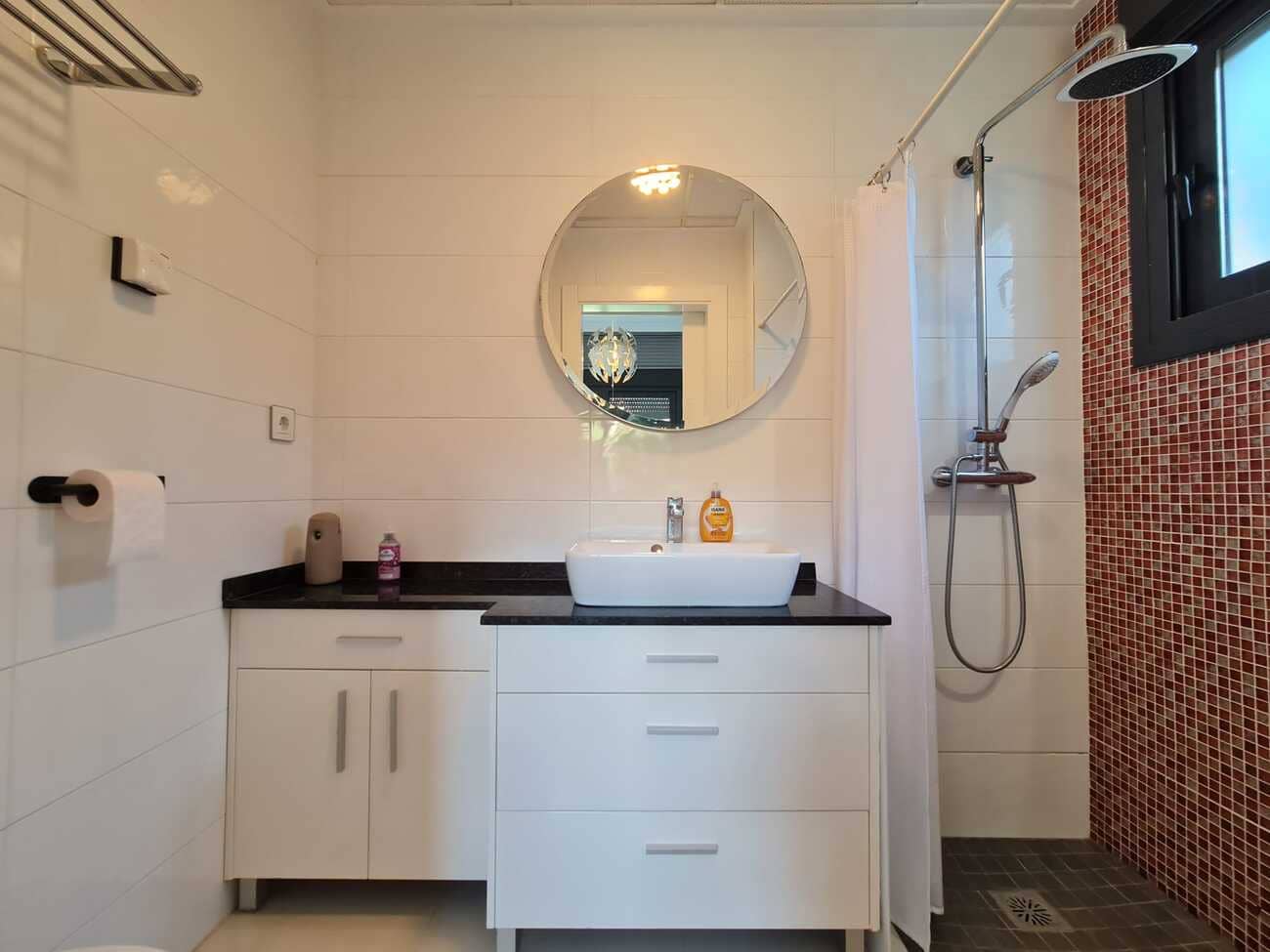 2 bedroom Villa for sale in Cabo Roig with pool garage - € 395,000 (Ref: 9726998)