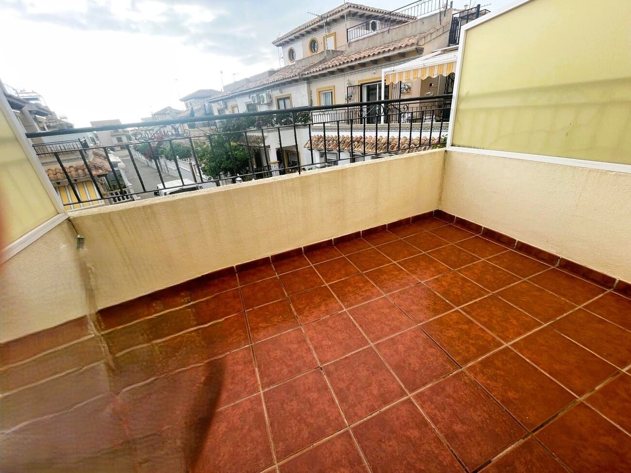 3 bedroom Townhouse for sale in Punta Prima with pool garage - € 199,000 (Ref: 9727001)