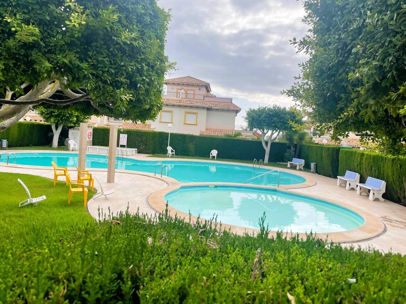 3 bedroom Townhouse for sale in Punta Prima with pool garage - € 199,000 (Ref: 9727001)