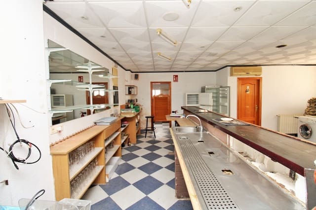 Local Comercial de 3 habitaciones en Villamartin, Orihuela en venta - 374.900 € (Ref: 9727100)