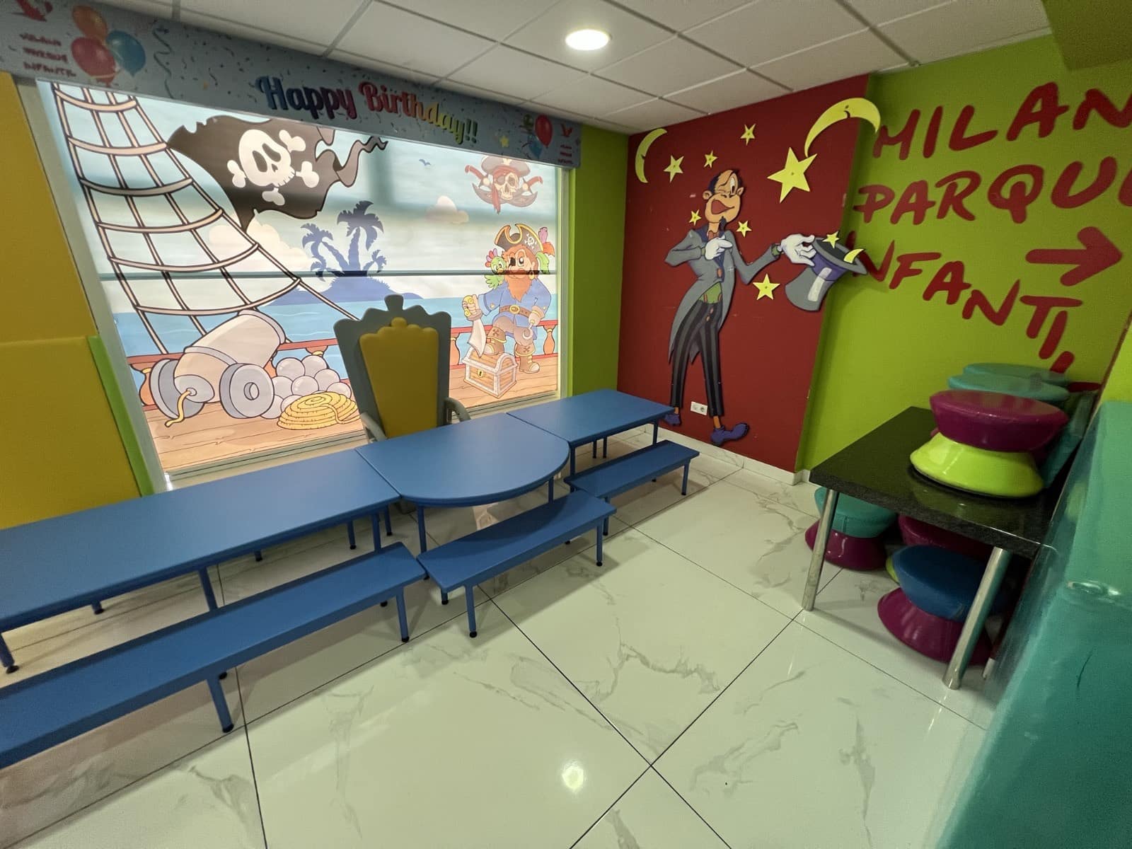 Commercieel te koop in Torrevieja - € 1.000.000 (Ref: 9727101)