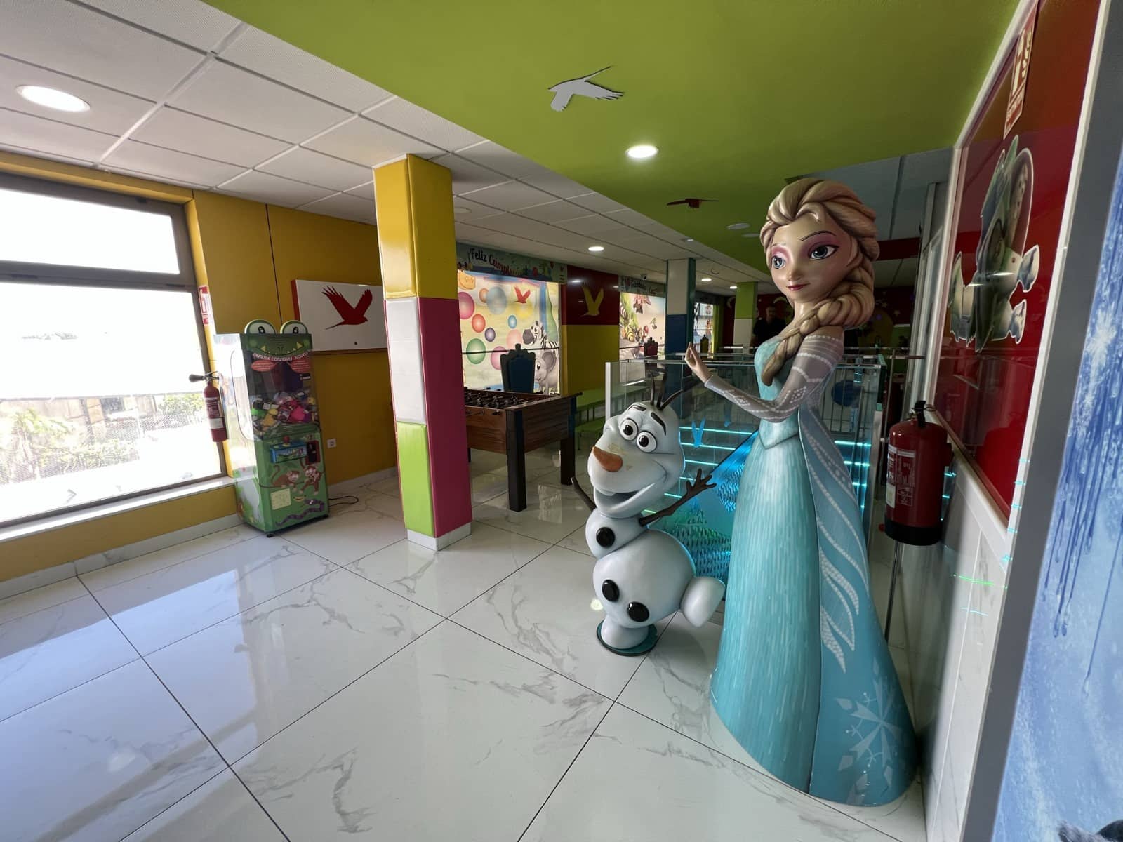 Commercieel te koop in Torrevieja - € 1.000.000 (Ref: 9727101)