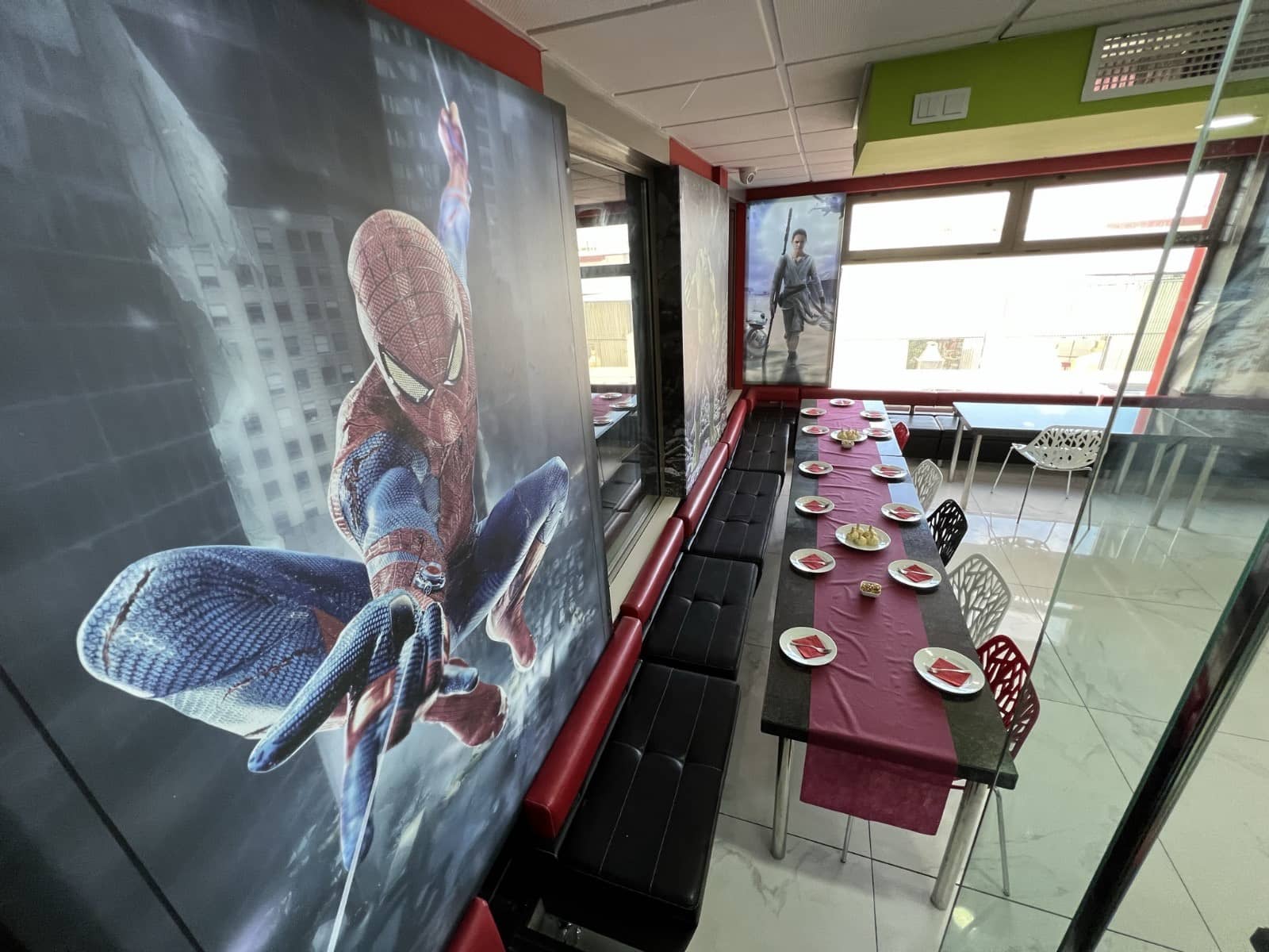 Commercieel te koop in Torrevieja - € 1.000.000 (Ref: 9727101)