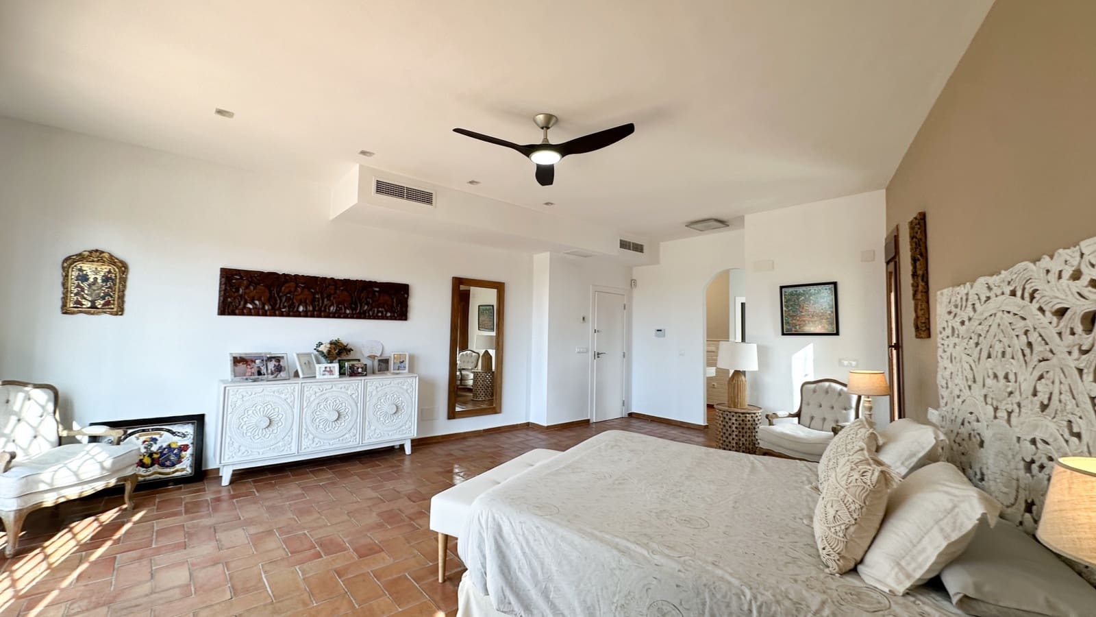 7 bedroom Villa for sale in Dehesa de Campoamor with pool garage - € 1,349,000 (Ref: 9727102)