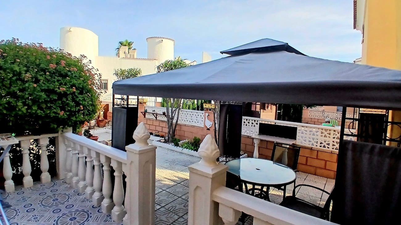 3 camera da letto Villa in vendita in La Florida con piscina garage - 269.995 € (Rif: 9727128)