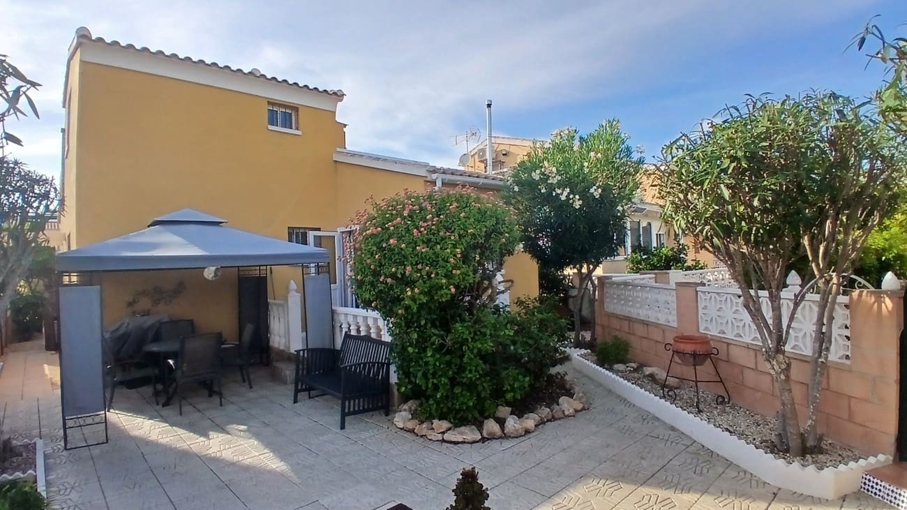 3 camera da letto Villa in vendita in La Florida con piscina garage - 269.995 € (Rif: 9727128)