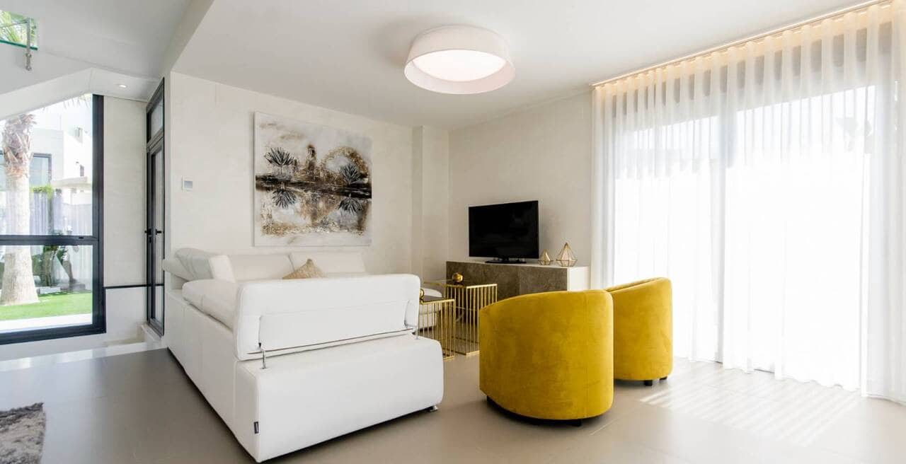 3 bedroom Villa for sale in Campoamor with pool garage - € 1,195,000 (Ref: 9727167)