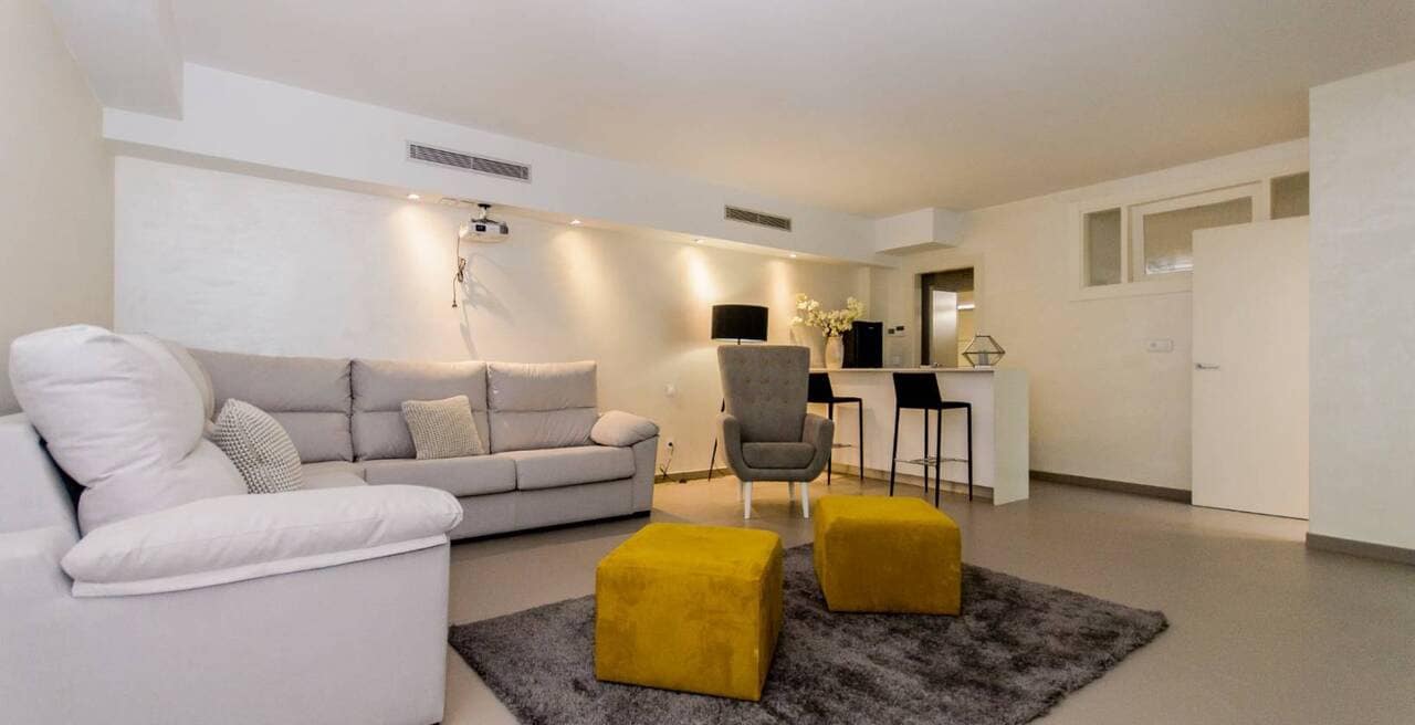 3 bedroom Villa for sale in Campoamor with pool garage - € 1,195,000 (Ref: 9727173)