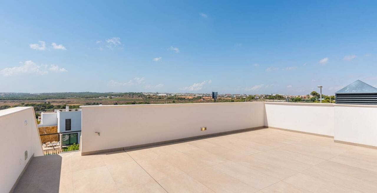 3 bedroom Villa for sale in Campoamor with pool - € 995,000 (Ref: 9727183)
