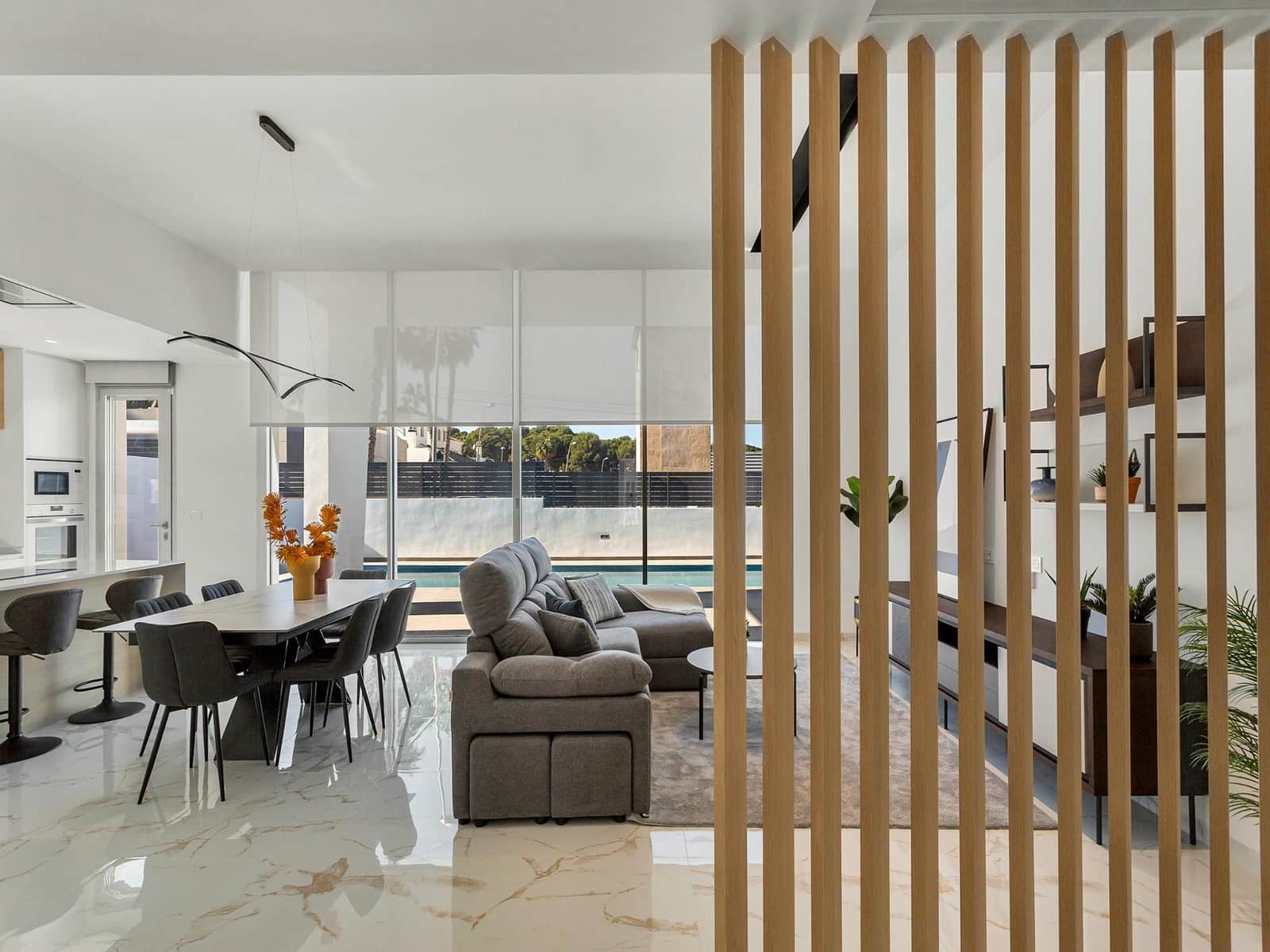 3 bedroom Villa for sale in Torrevieja with pool - € 700,000 (Ref: 9727188)