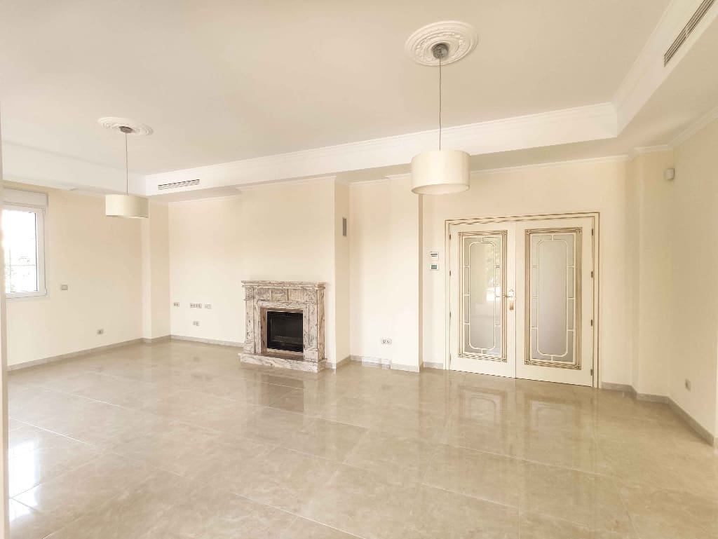 6 bedroom Villa for sale in Cabo Roig with pool garage - € 1,900,000 (Ref: 9727192)