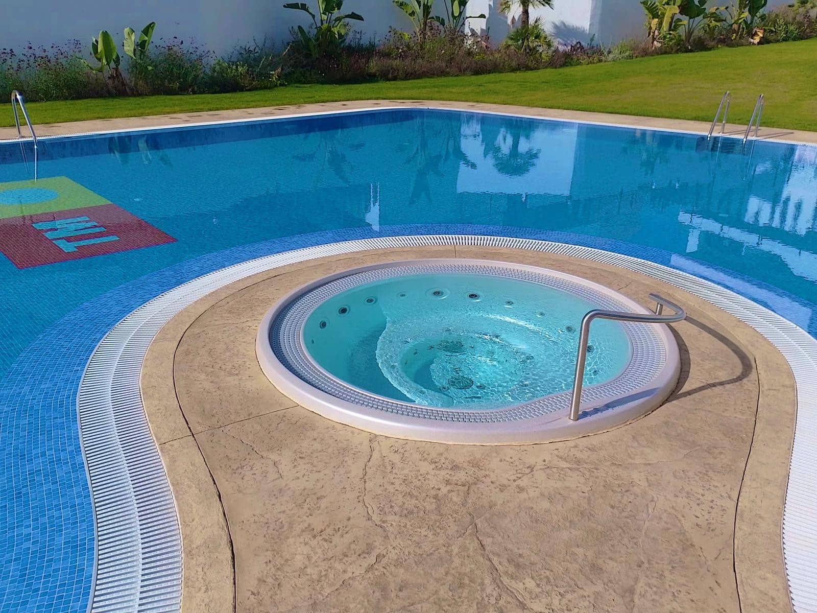 Apartamento de 2 habitaciones en Orihuela en venta con piscina garaje - 269.000 € (Ref: 9727193)