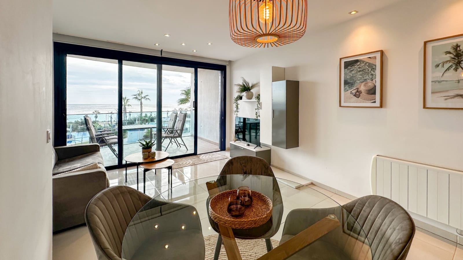 2 slaapkamer Appartement te koop in Torrevieja met zwembad garage - € 420.000 (Ref: 9727200)