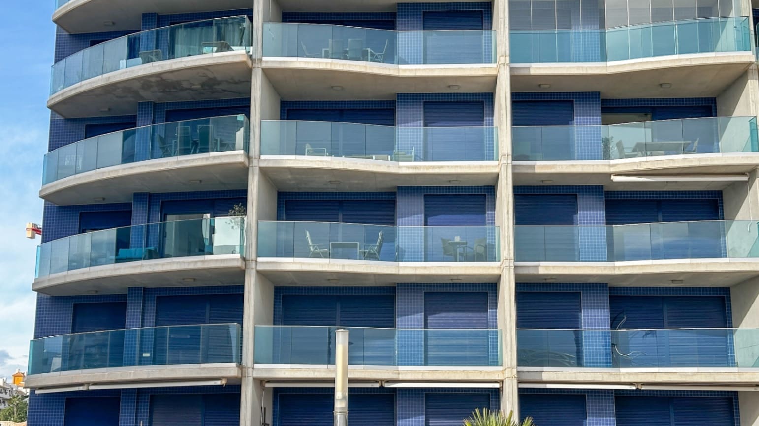 2 slaapkamer Appartement te koop in Torrevieja met zwembad garage - € 420.000 (Ref: 9727200)