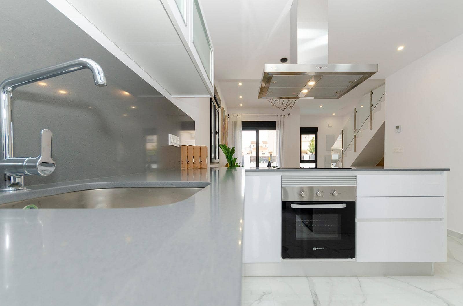 3 camera da letto Villa in vendita in Torrevieja con piscina garage - 424.000 € (Rif: 9727245)