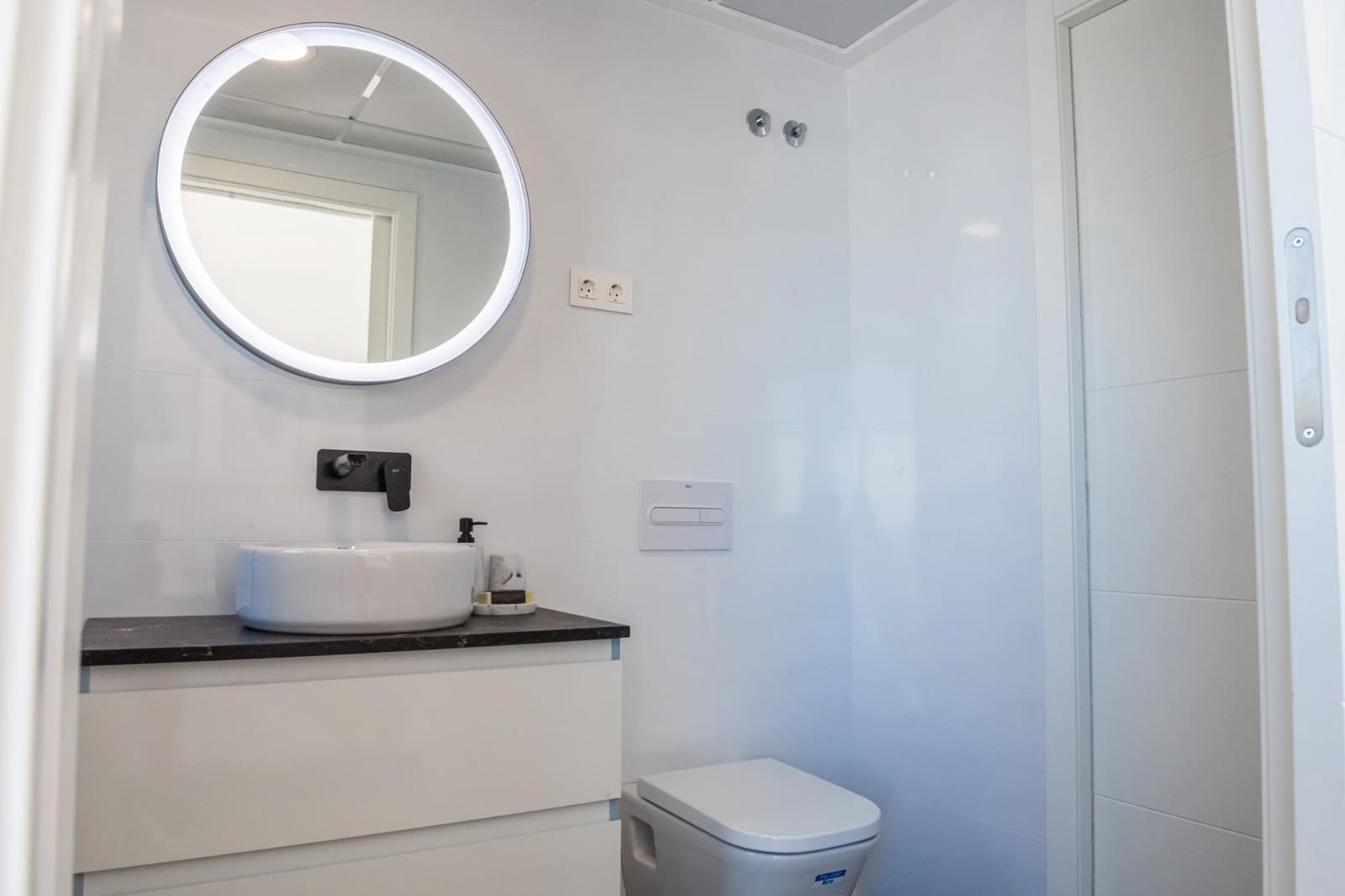 Chalet de 3 habitaciones en Los Alcázares en venta con piscina garaje - 445.000 € (Ref: 9727257)