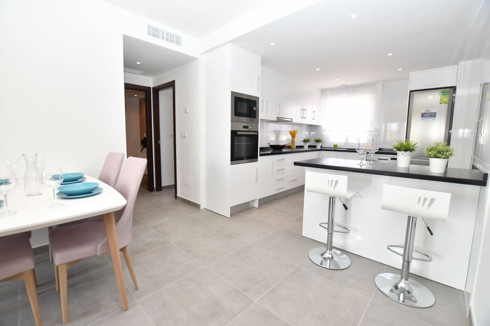 2 chambre Bungalow à vendre à San Miguel de Salinas avec piscine garage - 273 800 € (Ref: 9727321)