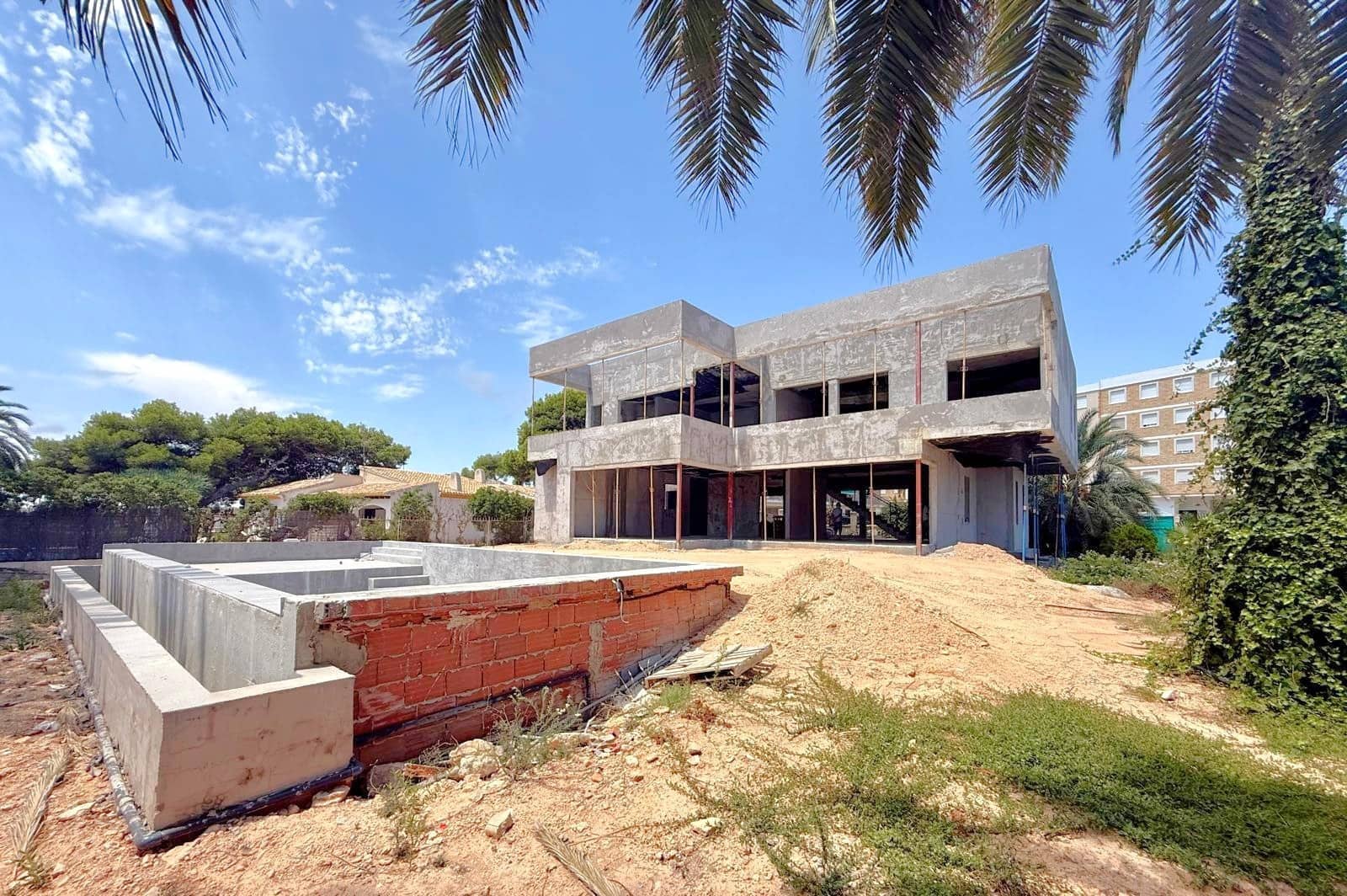 Villa for sale in Orihuela Costa with pool - € 2,750,000 (Ref: 9727405)