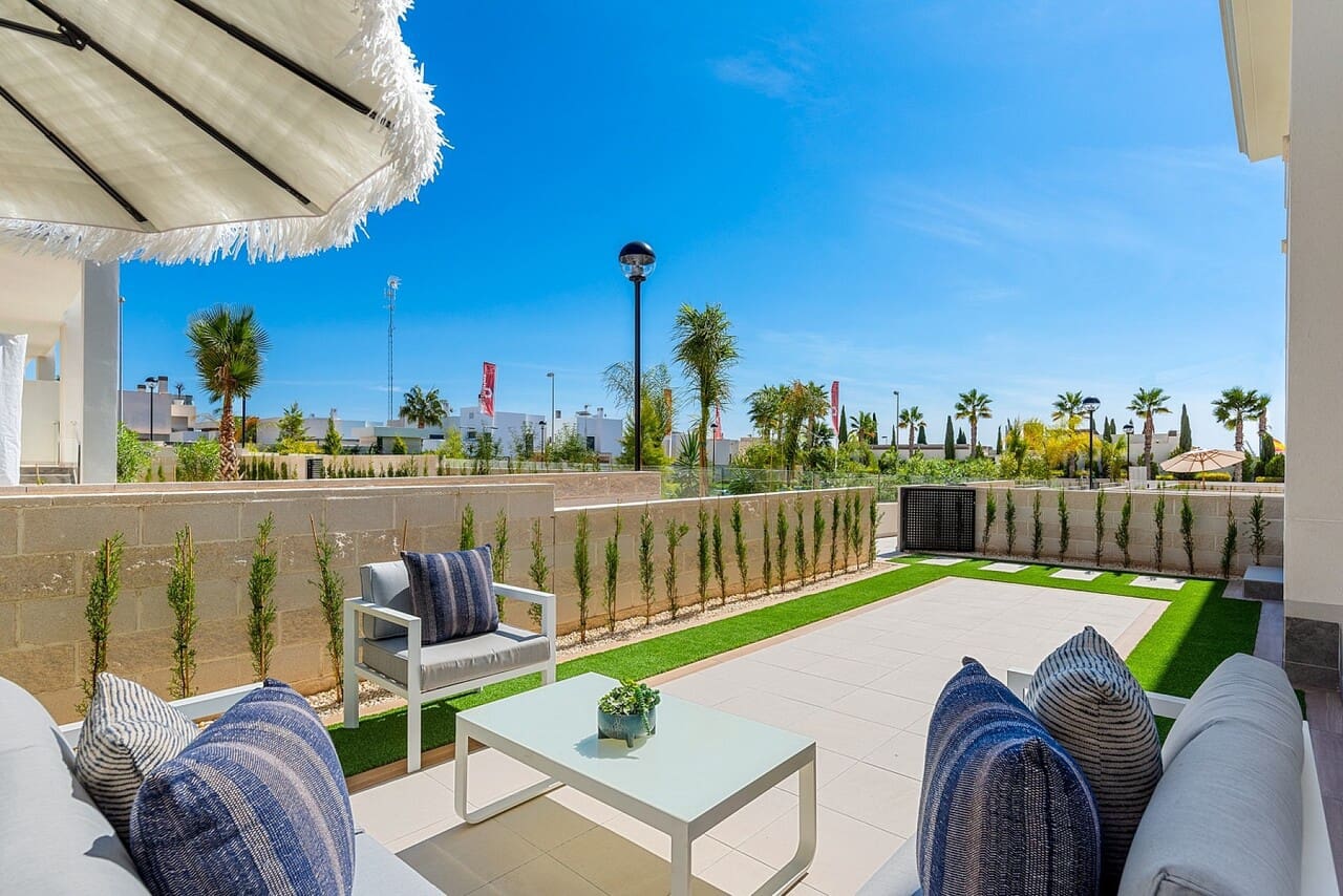 3 bedroom Apartment for sale in Ciudad Quesada with pool - € 357,000 (Ref: 9727408)