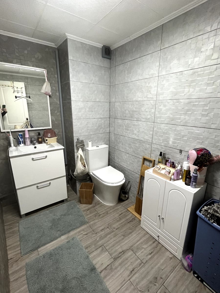 4 slaapkamer Villa te koop in Playa Flamenca met zwembad garage - € 399.000 (Ref: 9732145)