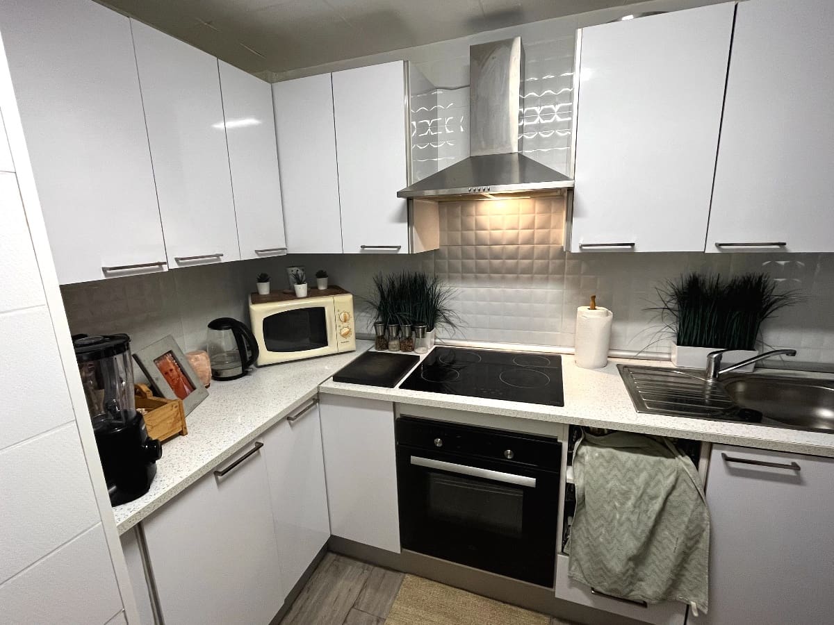 4 slaapkamer Villa te koop in Playa Flamenca met zwembad garage - € 399.000 (Ref: 9732145)