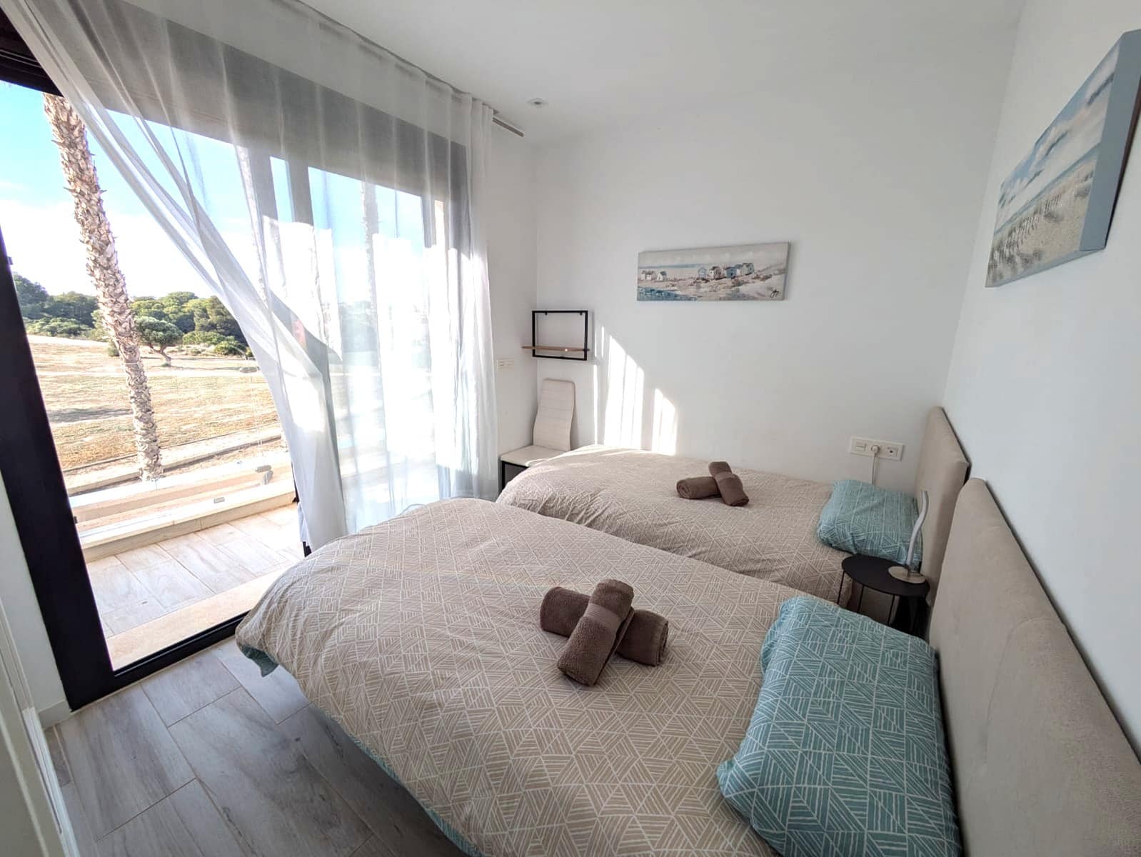 3 bedroom Villa for sale in Cabo Roig with pool garage - € 450,000 (Ref: 9732148)