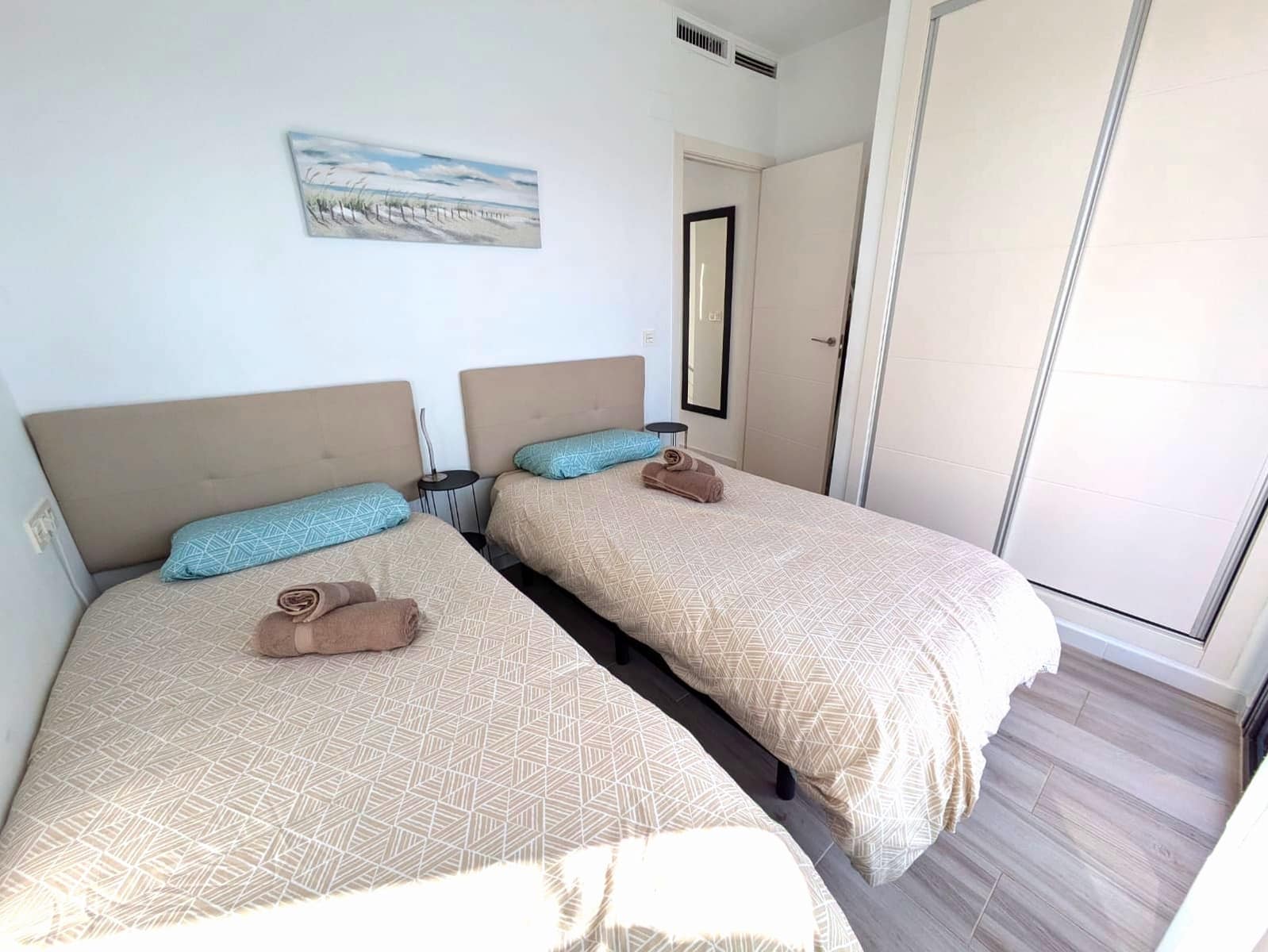 3 bedroom Villa for sale in Cabo Roig with pool garage - € 450,000 (Ref: 9732148)