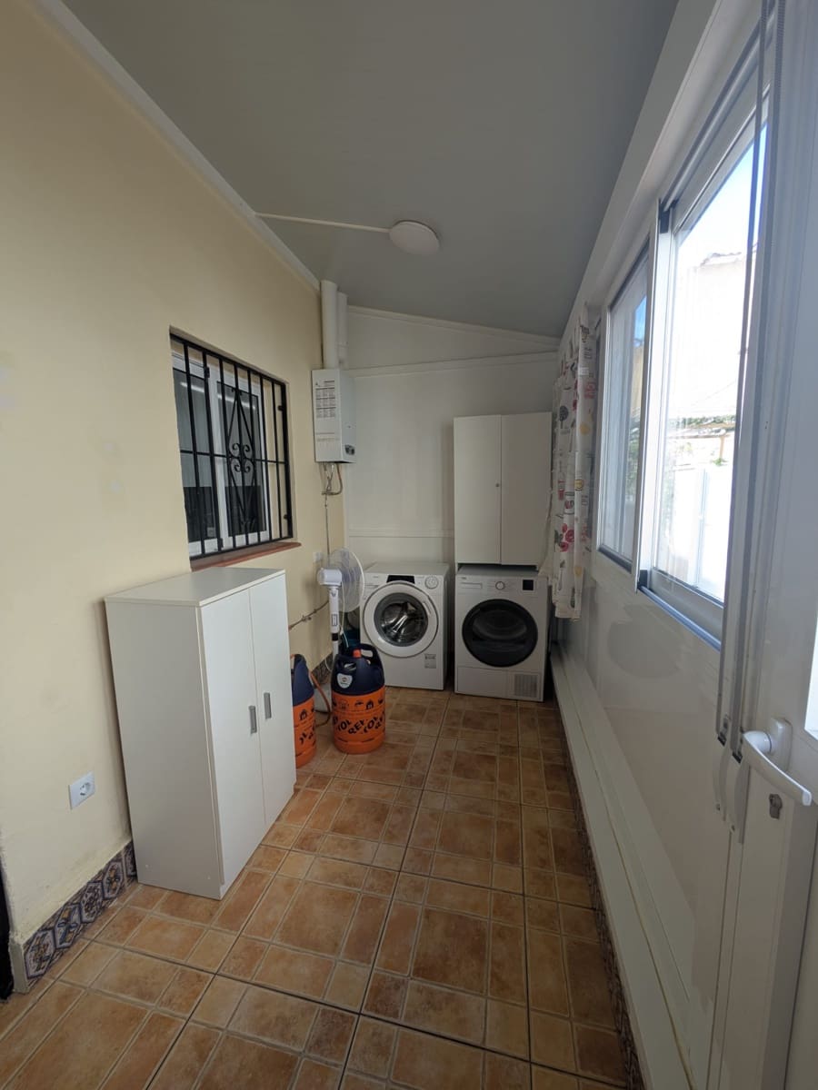 3 slaapkamer Huis te koop in Playa Flamenca met zwembad garage - € 285.000 (Ref: 9732149)