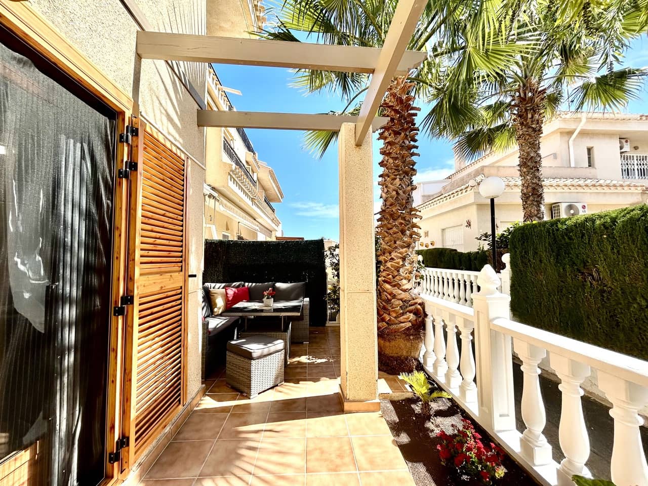 Casa de 2 habitaciones en Playa Flamenca en venta con piscina garaje - 259.000 € (Ref: 9746749)