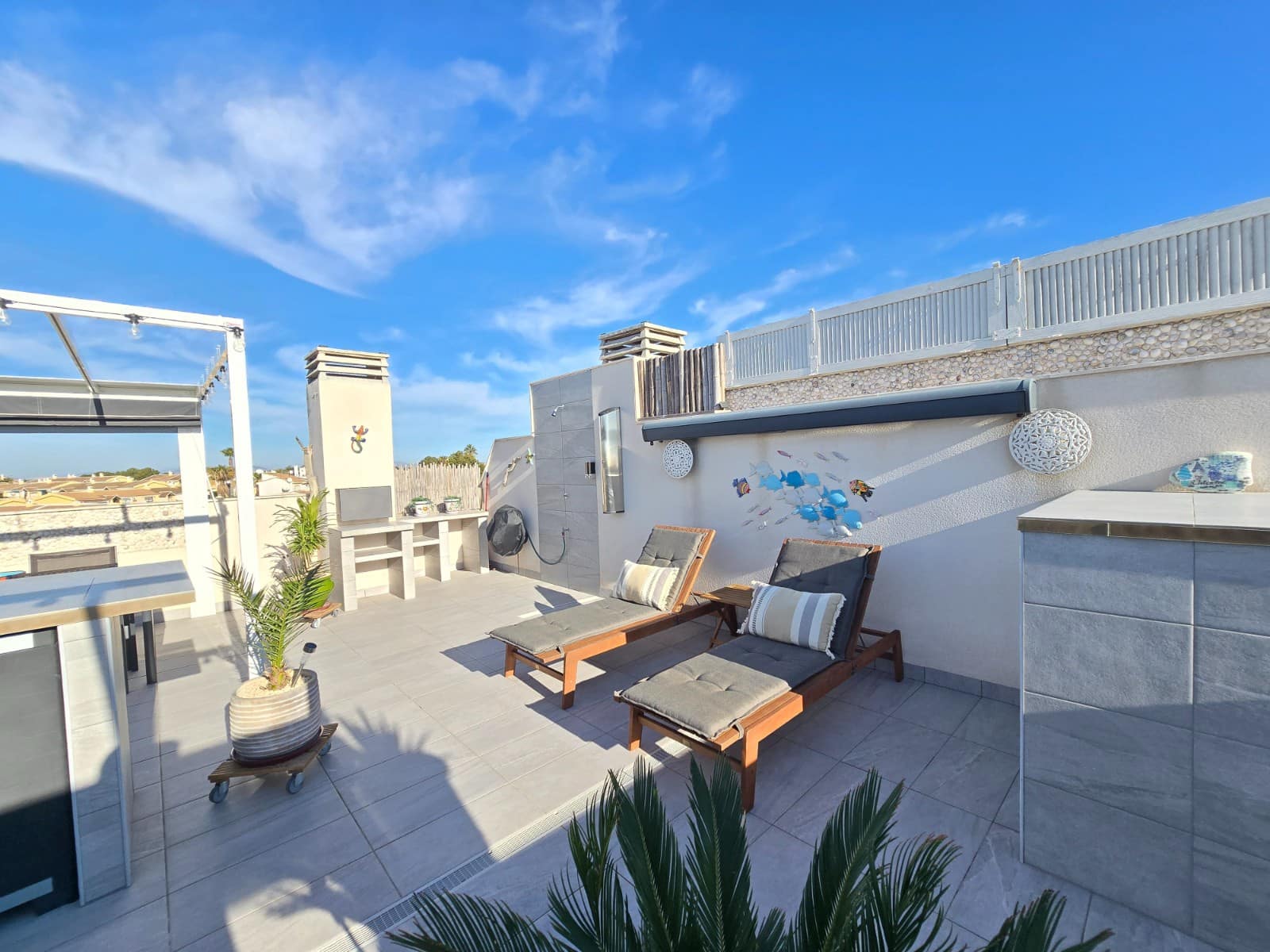 Apartamento de 2 habitaciones en Orihuela Costa en venta con piscina garaje - 335.000 € (Ref: 9746752)