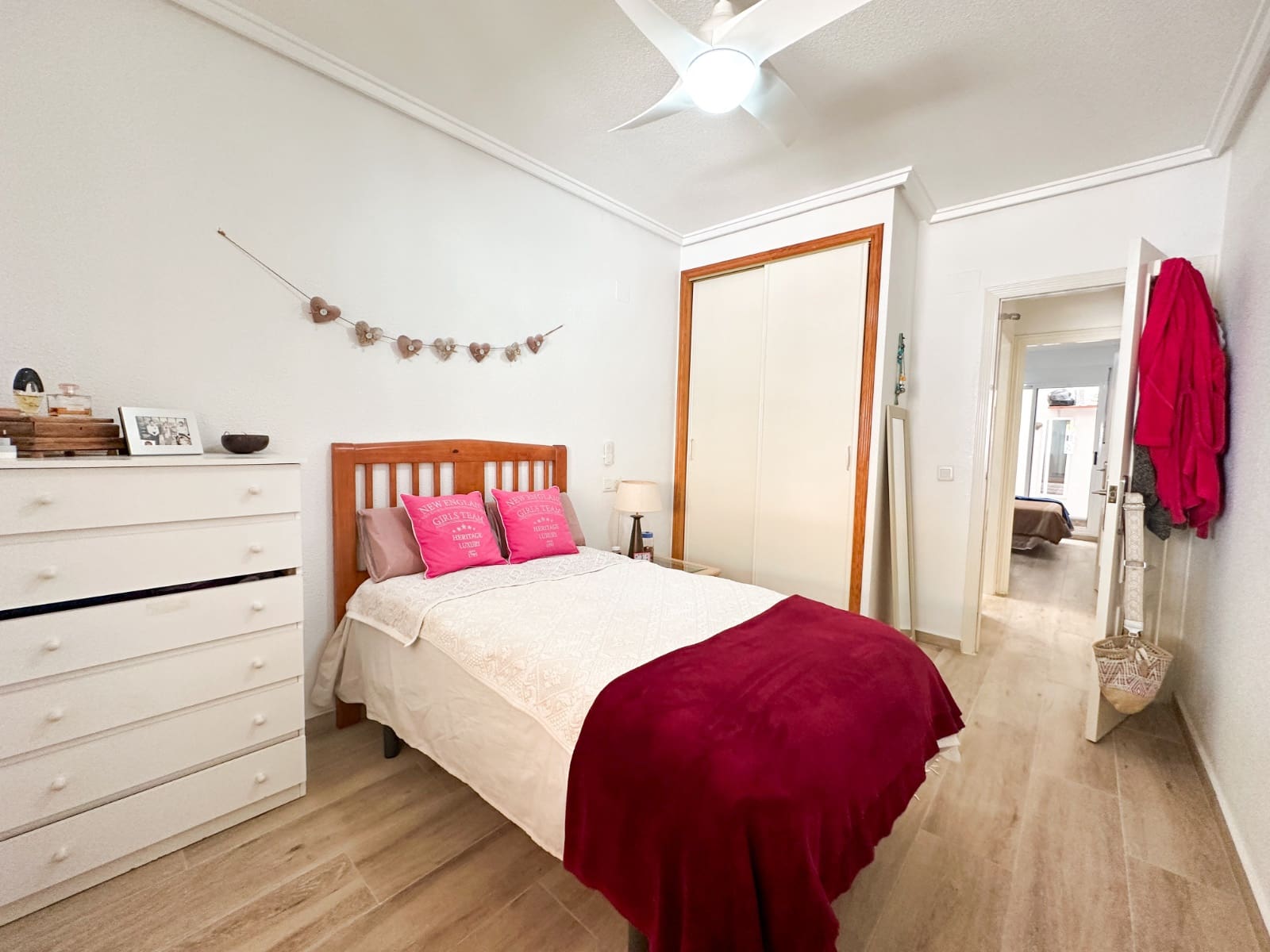 Apartamento de 2 habitaciones en Torrevieja en venta - 227.000 € (Ref: 9746766)