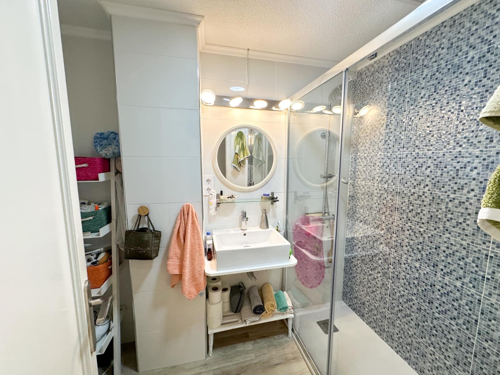 Apartamento de 2 habitaciones en Torrevieja en venta - 227.000 € (Ref: 9746766)