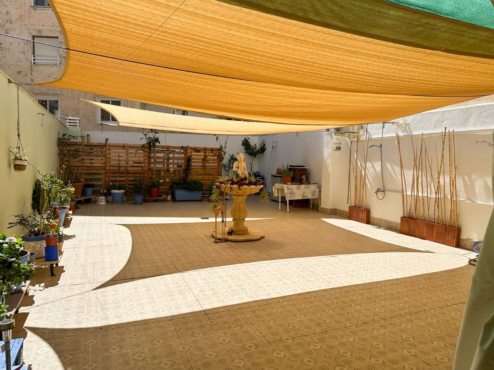 Apartamento de 2 habitaciones en Torrevieja en venta - 227.000 € (Ref: 9746766)