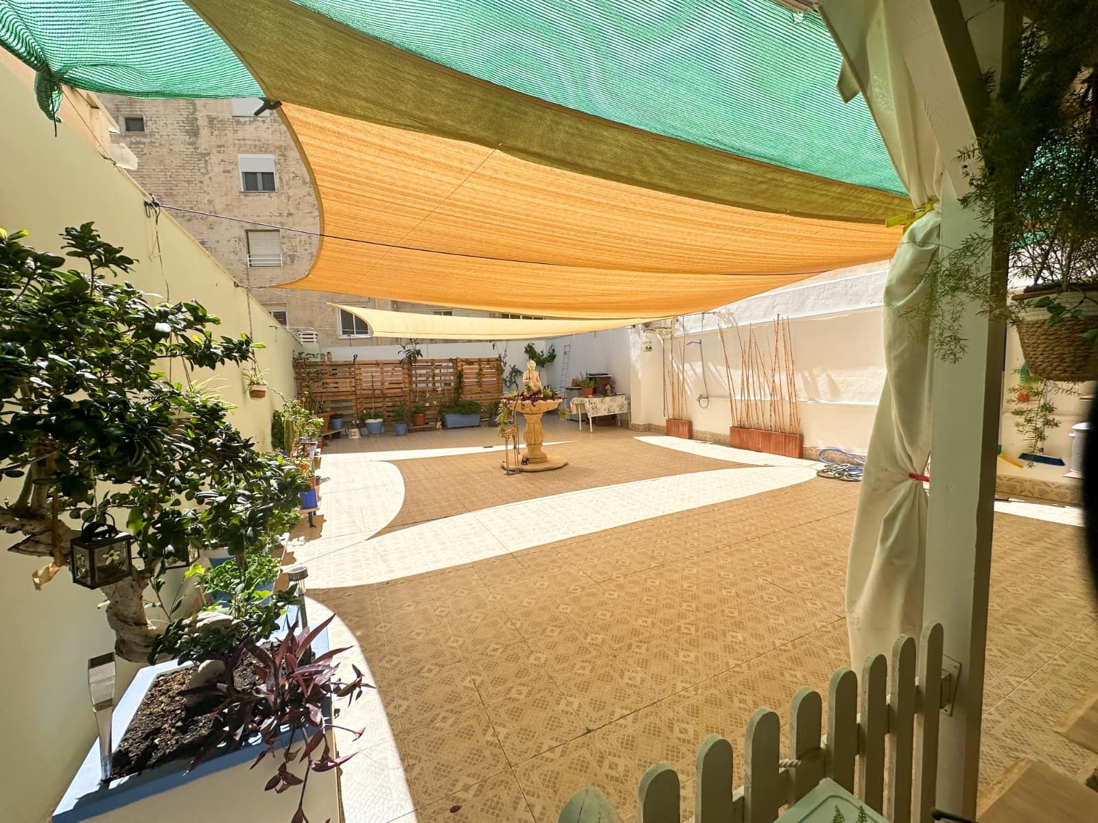 Apartamento de 2 habitaciones en Torrevieja en venta - 227.000 € (Ref: 9746766)