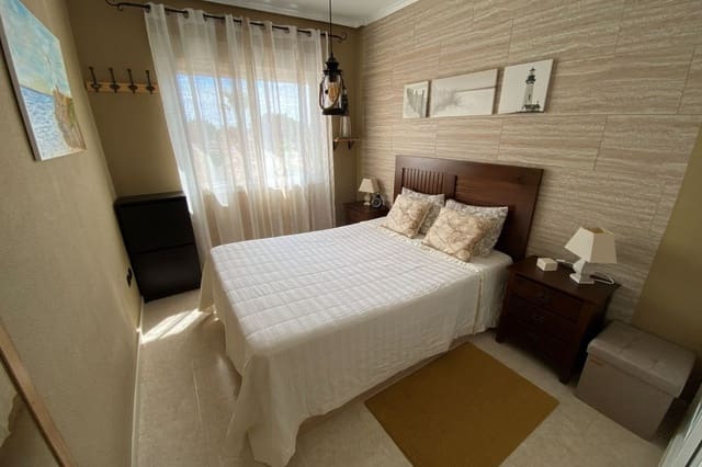 Apartamento de 2 habitaciones en Doña Pepa, Rojales en venta con piscina - 189.995 € (Ref: 9763958)