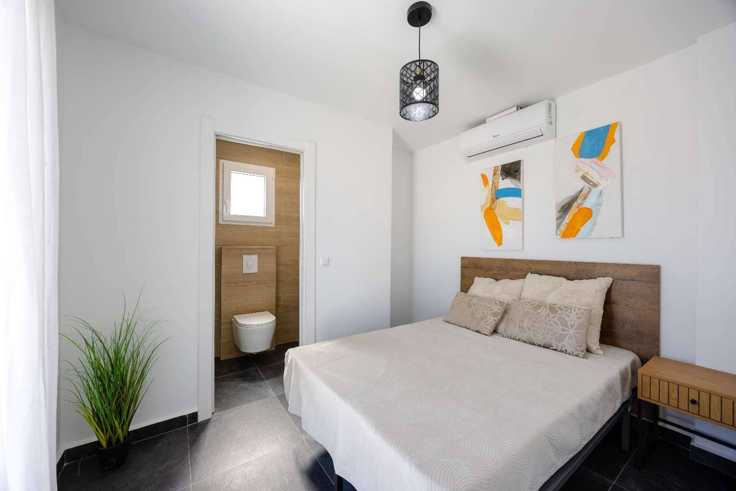 3 makuuhuone Bungalow myytävänä paikassa Torrevieja mukana uima-altaan 
autotalli - 269 000 € (Ref: 9763961)