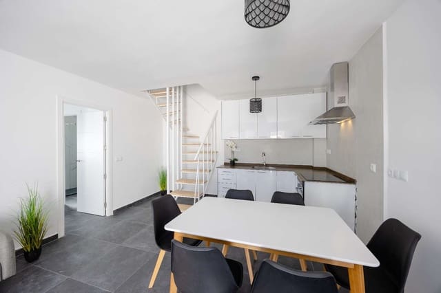 3 makuuhuone Bungalow myytävänä paikassa El Chaparral - La Siesta - La Torreta, Torrevieja mukana uima-altaan 
autotalli - 269 000 € (Ref: 9763961)