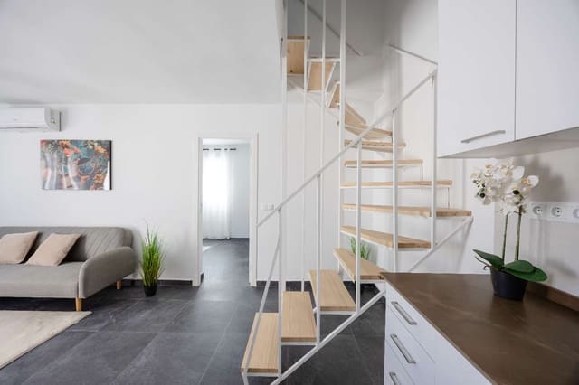 3 makuuhuone Bungalow myytävänä paikassa El Chaparral - La Siesta - La Torreta, Torrevieja mukana uima-altaan 
autotalli - 269 000 € (Ref: 9763961)