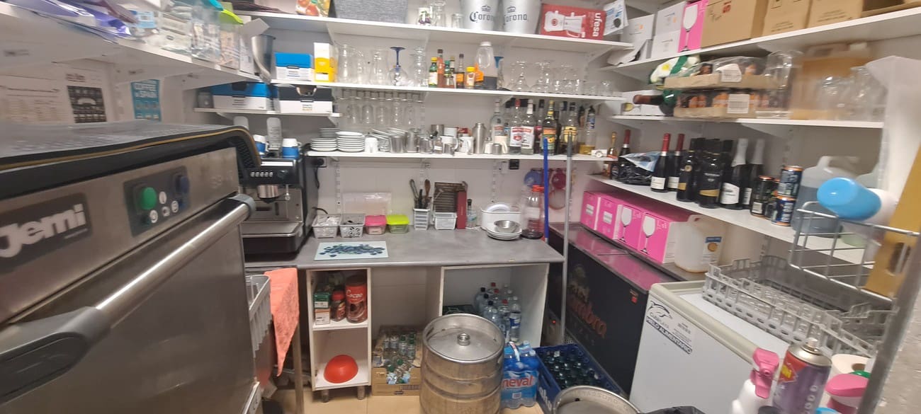 Commercieel te koop in Villamartin - € 95.000 (Ref: 9763963)