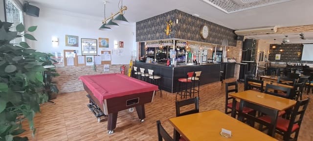 Commercieel te koop in Villamartin, Orihuela - € 95.000 (Ref: 9763963)