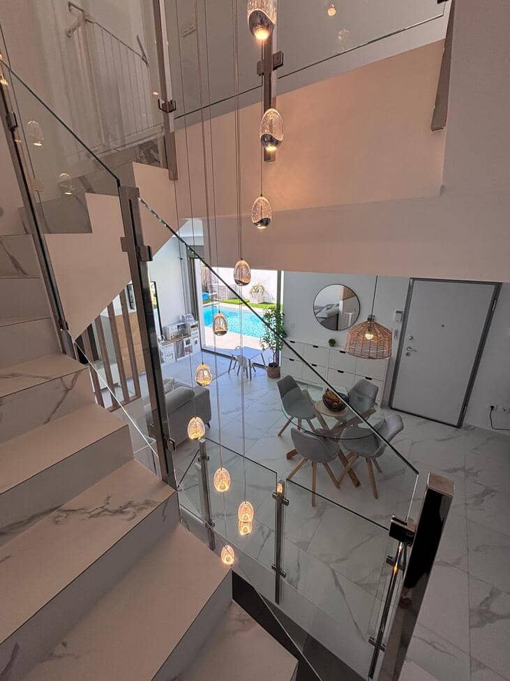 5 chambre Villa/Maison à vendre à Villamartin avec piscine - 595 000 € (Ref: 9763965)