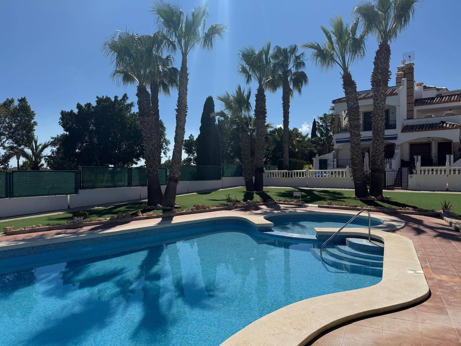 3 soverom Hus til salgs i Orihuela Costa med svømmebasseng - € 265 000 (Ref: 9764842)